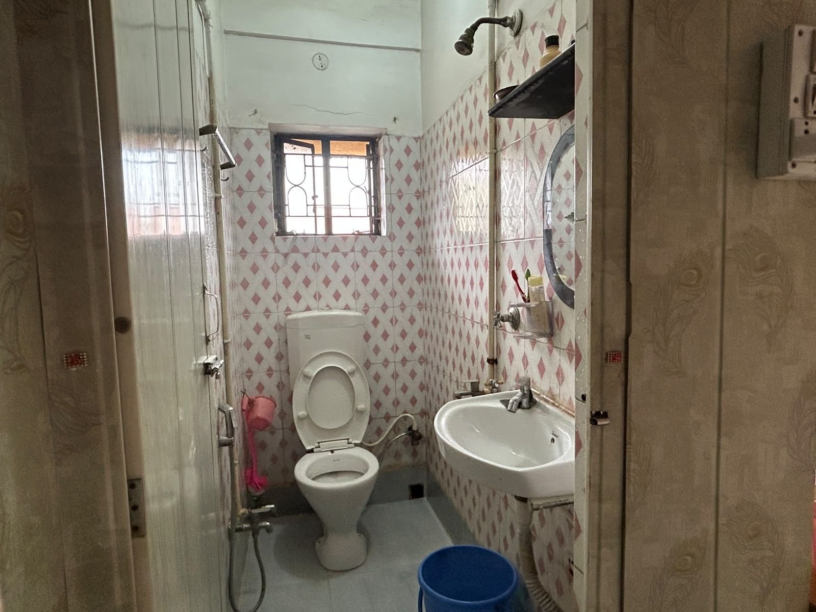 2 BHK flat for sale in Sealdah, Kolkata