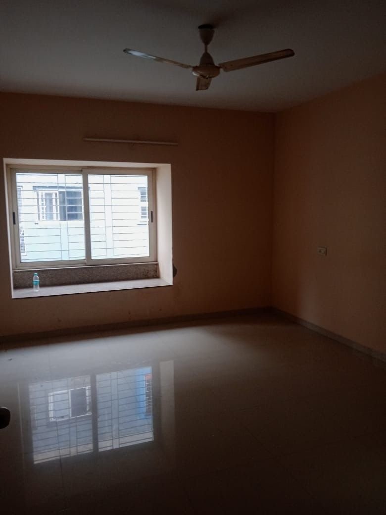 3 BHK Flat for Rent in Ujaas Condoville, Bangur Laketown | 1741 Sq.Ft